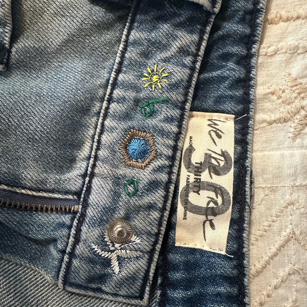 Free People Delphine sz30 embroidered jeans. - Picture 10 of 13